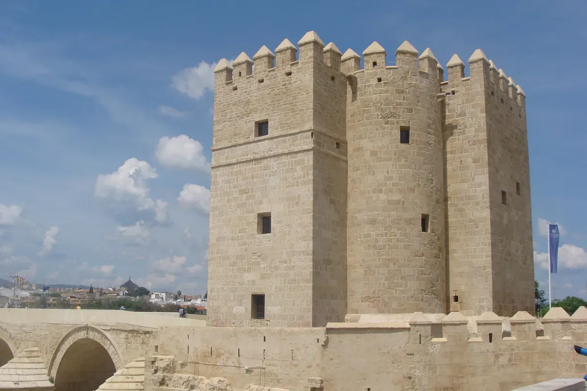 The Torre de la Calahorra seen from the Roman Bridge, housing the Museo Vivo de Al-Andalus in Córdoba