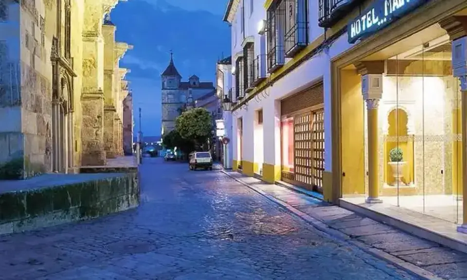 Façade of Eurostars Maimonides hotel facing the Mezquita
