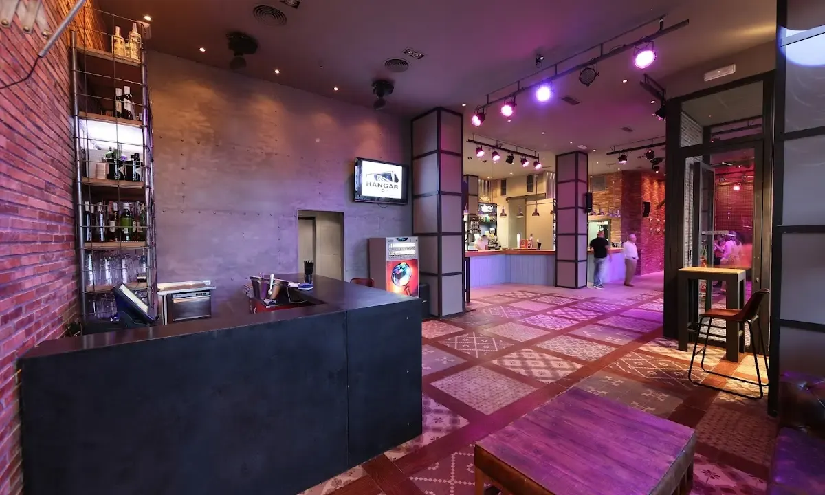 Bar Sala Hangar