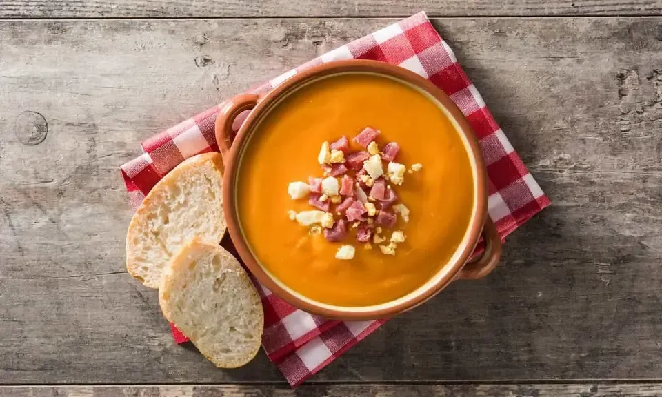 Traditional dish of Córdoba: Salmorejo